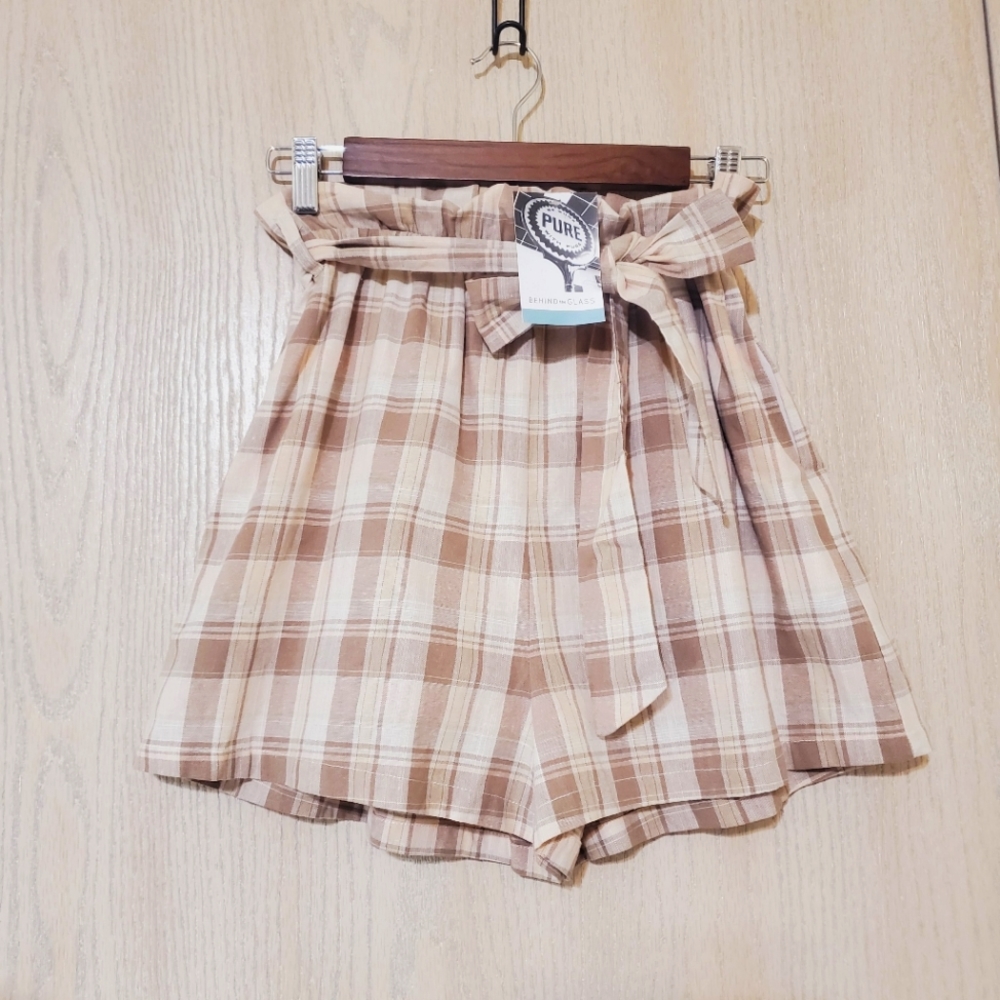 LUSH. Cute shorts Retail $45 - Picture 1 of 4